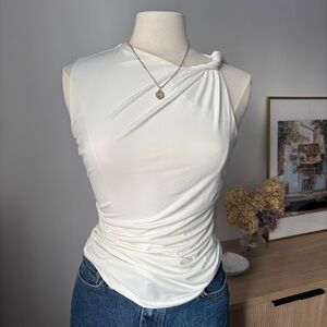 Elegant White Sleeveless Top -Size M